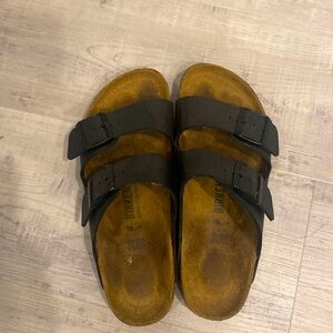Black Arizona Birkenstocks, only worn a few times
